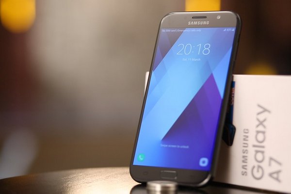 Thay màn hình Samsung A7 2018 Hải Phòng giá rẻ