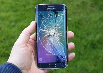 Điện thoại Samsung Galaxy S6 bị vỡ mặt kính màn hình